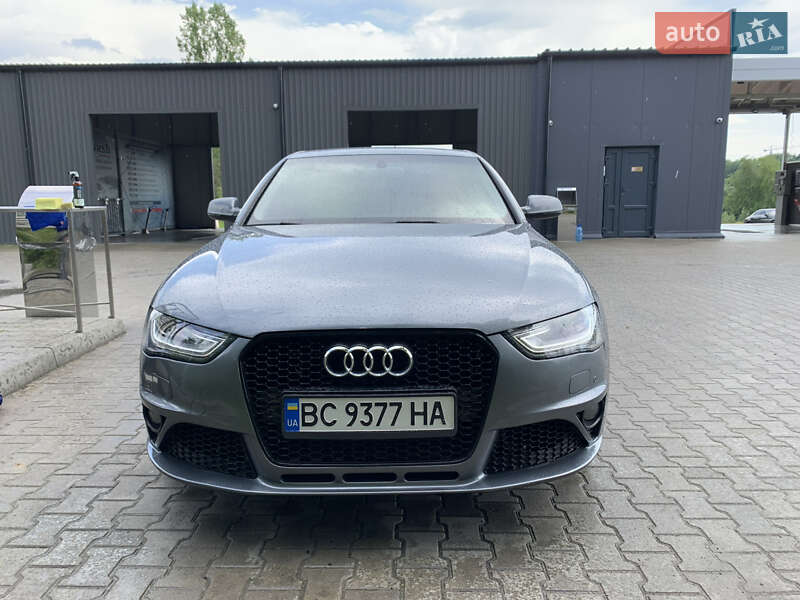 Седан Audi A4 2015 в Львові