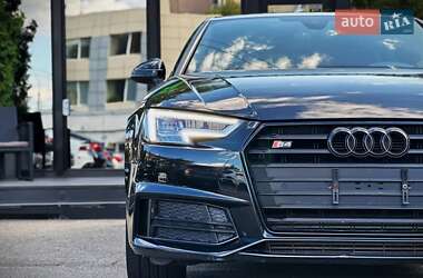 Седан Audi A4 2016 в 