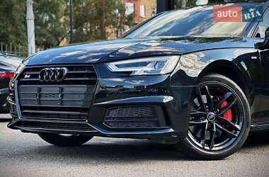Седан Audi A4 2016 в 