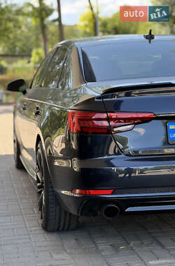 Седан Audi A4 2016 в 