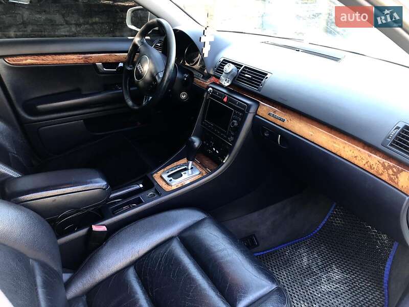 Седан Audi A4 2004 в Полтаве