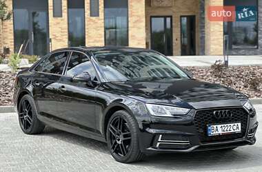Седан Audi A4 2016 в 