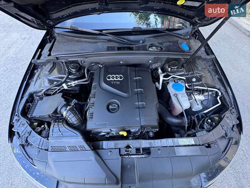 Седан Audi A4 2012 в Запоріжжі