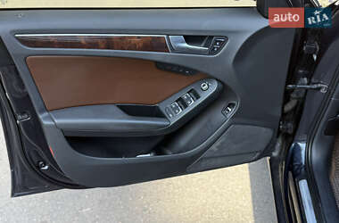 Седан Audi A4 2012 в 