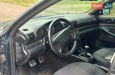 Седан Audi A4 1995 в 