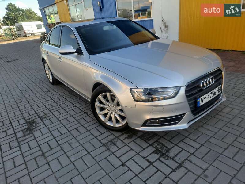 Седан Audi A4 2013 в Житомире