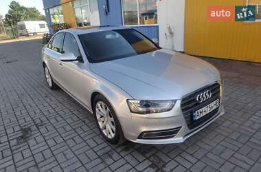Седан Audi A4 2013 в 