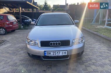 Седан Audi A4 2001 в Ровно