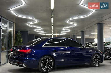 Седан Audi A4 2024 в 