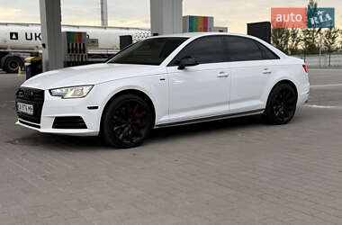 Седан Audi A4 2016 в 