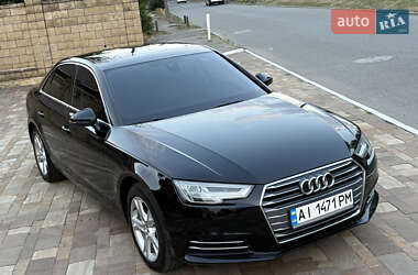 Седан Audi A4 2018 в 
