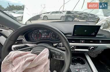 Седан Audi A4 2019 в 