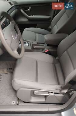 Седан Audi A4 2002 в 