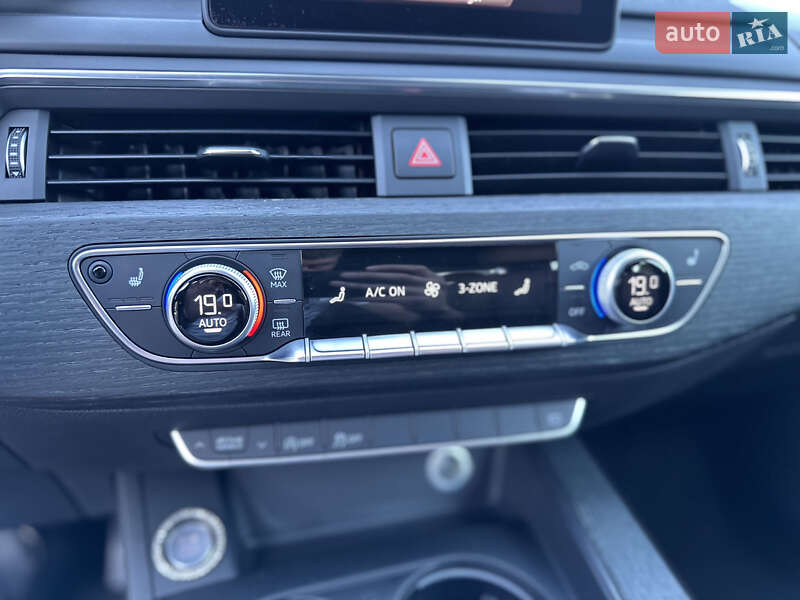 Седан Audi A4 2017 в Луцке