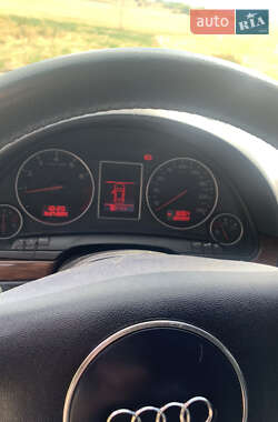 Седан Audi A4 2001 в 