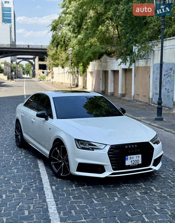 Седан Audi A4 2016 в 