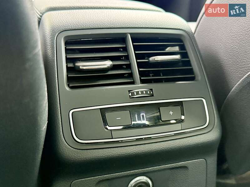 Седан Audi A4 2018 в Харькове
