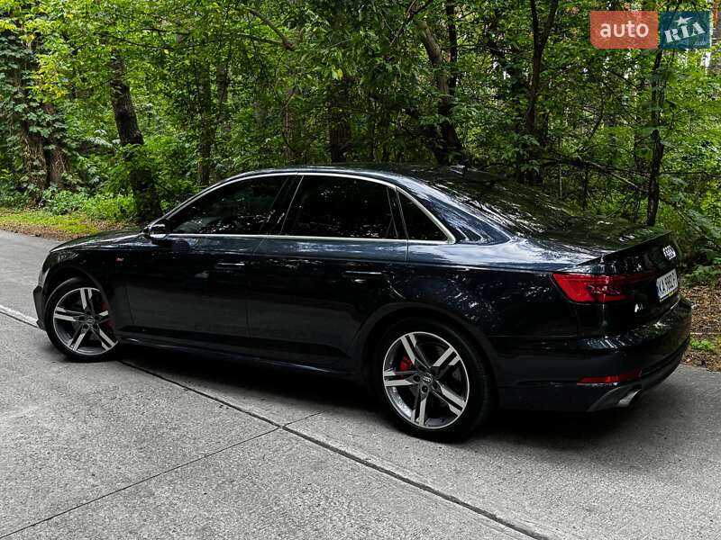 Седан Audi A4 2017 в Киеве