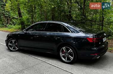 Седан Audi A4 2017 в 