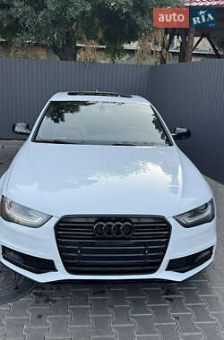 Седан Audi A4 2013 в 