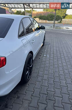 Седан Audi A4 2013 в 