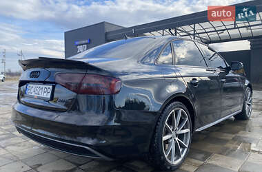 Седан Audi A4 2015 в 