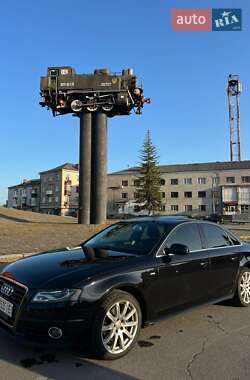 Седан Audi A4 2012 в Хмельницькому