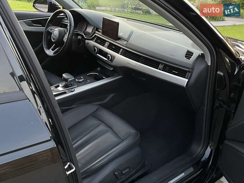 Седан Audi A4 2017 в Луцке
