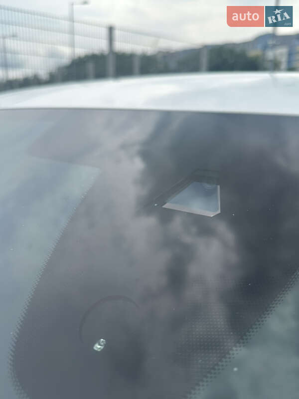 Седан Audi A4 2016 в Киеве