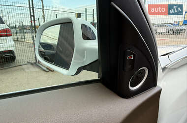 Седан Audi A4 2014 в 
