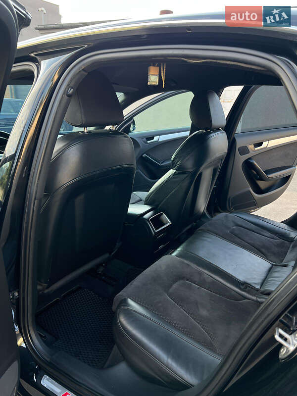Седан Audi A4 2010 в Чернигове