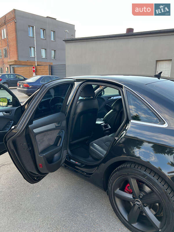 Седан Audi A4 2010 в Чернигове