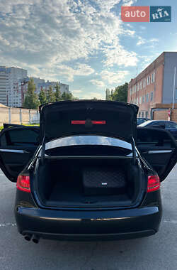 Седан Audi A4 2010 в 