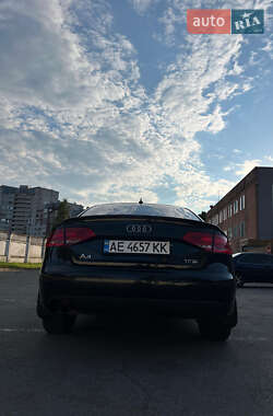 Седан Audi A4 2010 в 