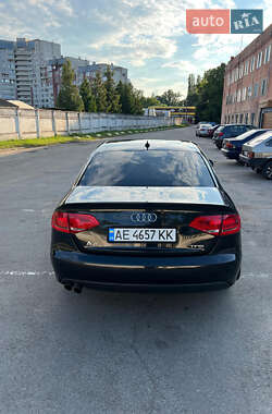 Седан Audi A4 2010 в 