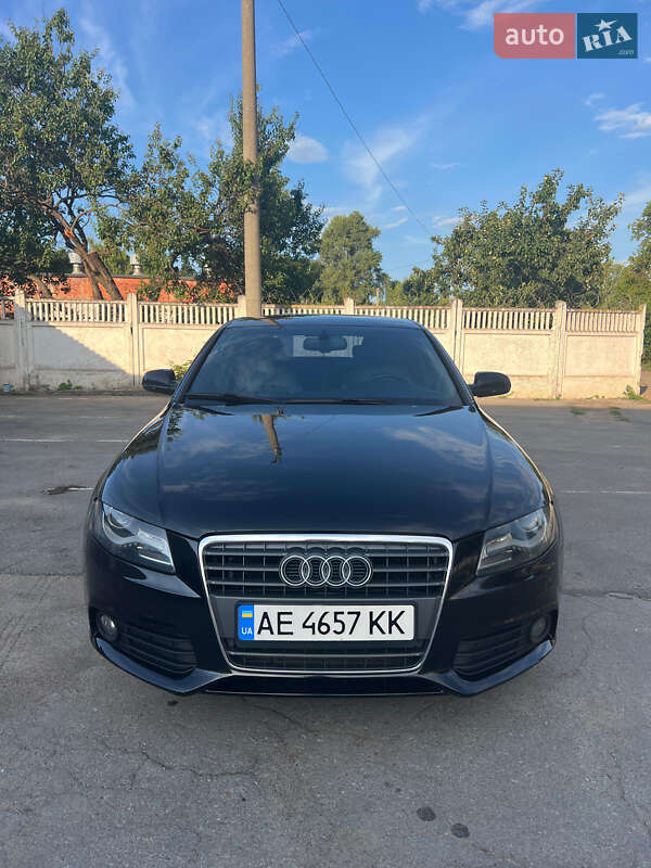Седан Audi A4 2010 в Чернигове