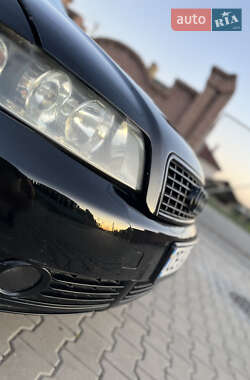 Седан Audi A4 2002 в 
