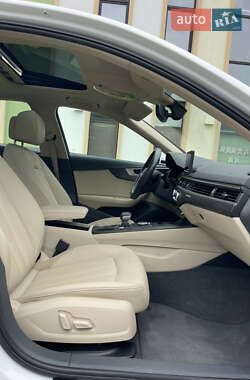 Седан Audi A4 2019 в 