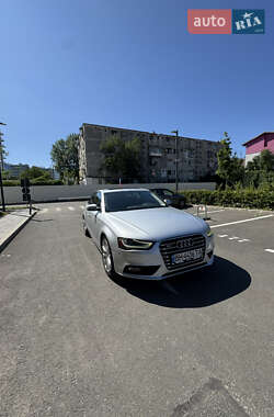 Седан Audi A4 2012 в 