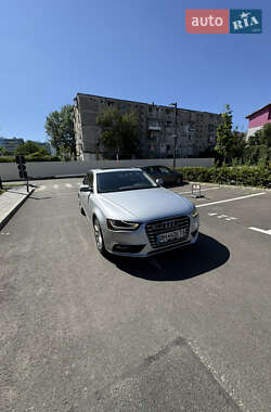 Седан Audi A4 2012 в 