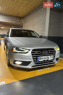 Седан Audi A4 2012 в 