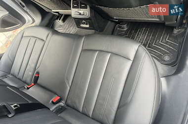 Седан Audi A4 2017 в 
