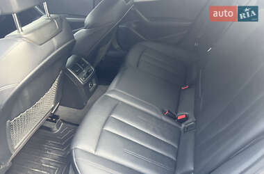 Седан Audi A4 2017 в 