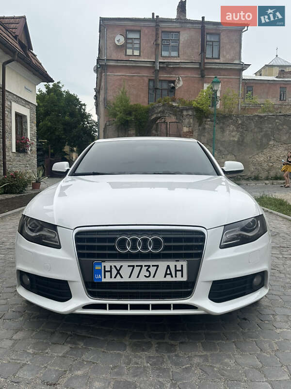 Седан Audi A4 2010 в Каменец-Подольском