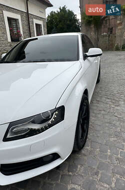 Седан Audi A4 2010 в 