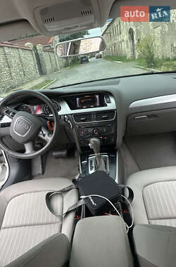 Седан Audi A4 2010 в 