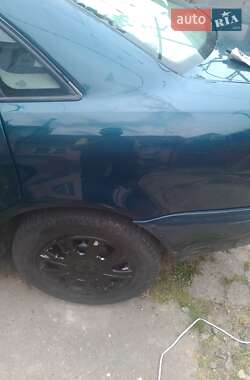 Седан Audi A4 1995 в 