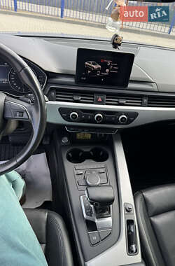 Седан Audi A4 2016 в 