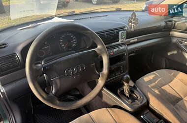 Седан Audi A4 1996 в 