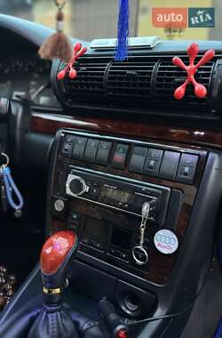 Седан Audi A4 1996 в Рівному
